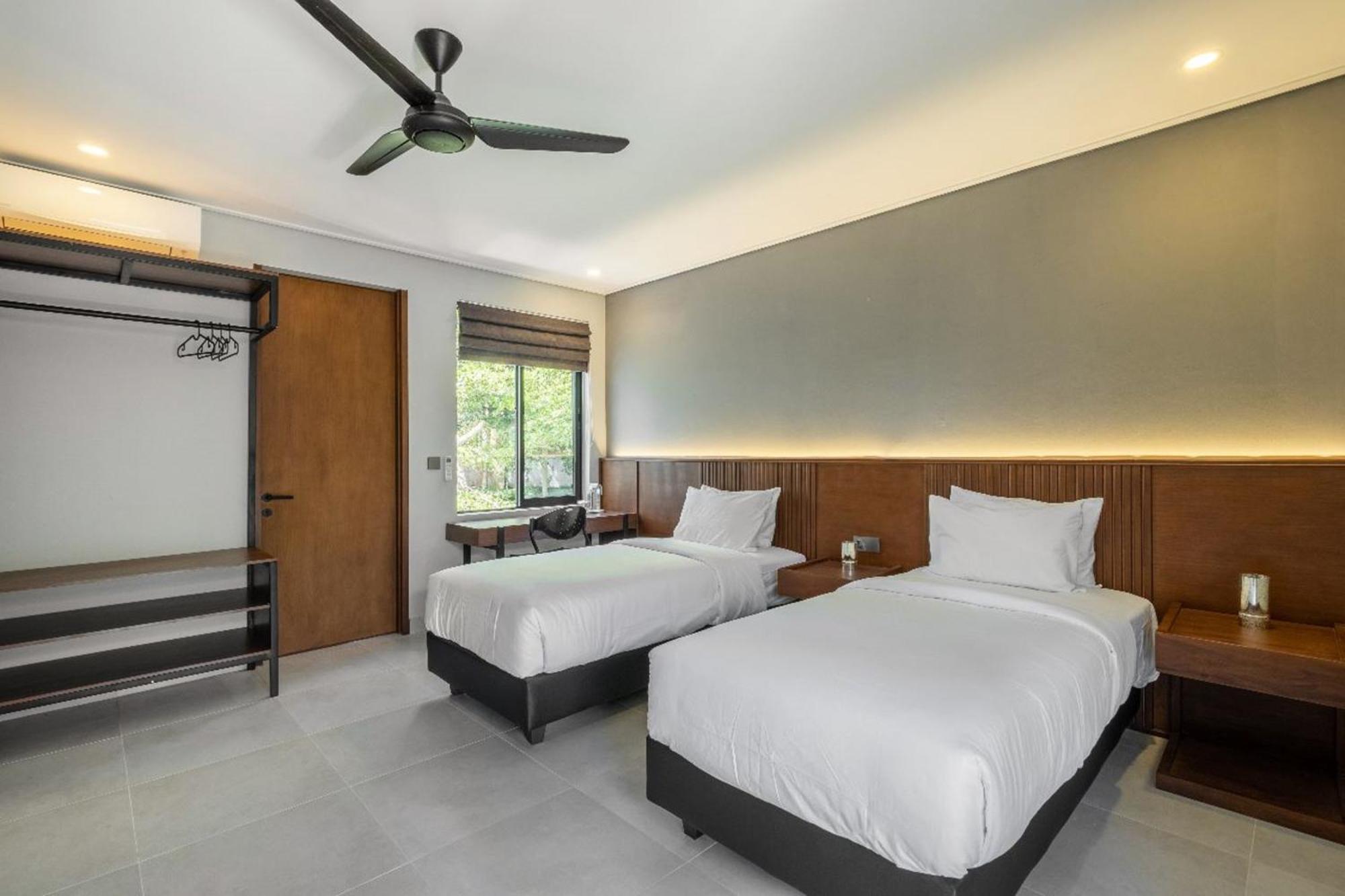Cakra - 4 Bedroom Luxury With Infinity Pool And Paddy Field View Villa Ubud